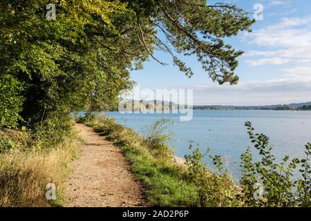 Pfad um Blagdon See Stausee der Mendip Hills. Blagdon, Bristol, Somerset, England, Großbritannien, Großbritannien Stockfoto