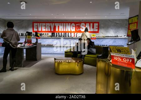 barneys new york 10 off