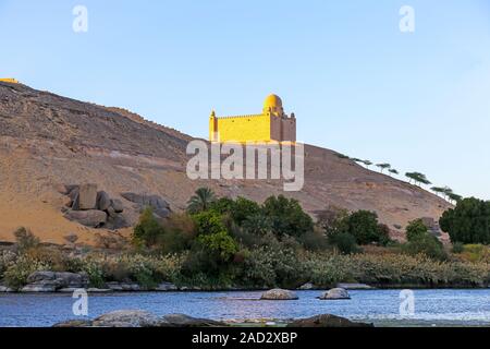 Das Grab oder Mausoleum des Aga Khan entfernt an den Ufern des Nils, Assuan, Ägypten, Afrika Stockfoto