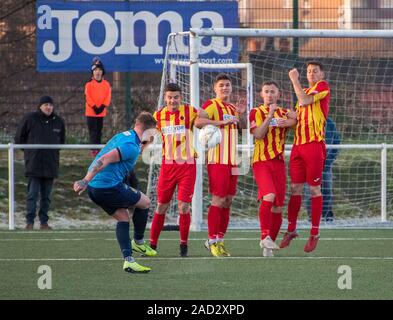 Glasgow, Schottland, Großbritannien. 30. November 2019: Der schottische Junioren 4. Runde Schale Riegel zwischen Rossvale Junioren F.C. und Auchinleck Talbot FC. Stockfoto