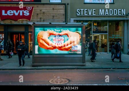 Abdeckung eine digitale Anzeige Werbung Fox News' der US-Wahl 2020, am Donnerstag, 28. November 2019 gesehen (© Richard B. Levine) Stockfoto