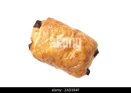 Pain au Chocolat oder Schokolade Croissant ist eine Art von viennoiserie süßes Brötchen aus Blätterteig mit dunkler Schokolade gefüllt Stockfoto