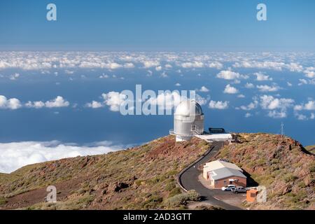 Anzeigen von observatorien von der Oberseite des Roque de Los Muchachos, La Palma Stockfoto