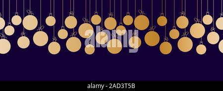 Dekorativer Bordüre aus golden Christmas Ball Spielzeug hängen auf dunklem Hintergrund. Nahtlose gradient Grenze Stock Vektor