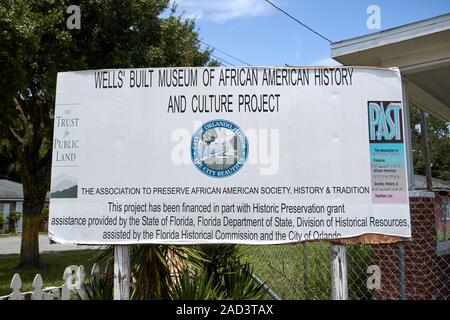 Zeichen für Brunnen gebaut Museum für Afrikanische Amerikanische Geschichte und Kultur Projekt holden - parramore historischen Bezirk der Stadt Orlando Florida USA Stockfoto