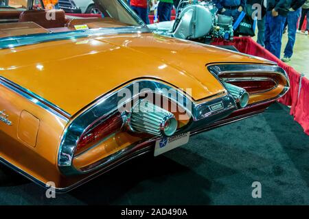 Rosemont, Illinois, Vereinigte Staaten - 23 November, 2019 - Chrysler Turbine Auto an das Muscle Car und Corvette Staatsangehörigen 2019 angezeigt. Stockfoto