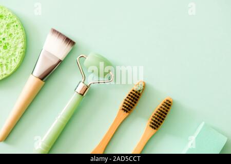 Self Care Tools grünen Hintergrund. Stockfoto
