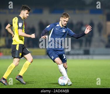 Burton Upon Trent, Großbritannien. 03 Dez, 2019. 3. Dezember 2019; Pirelli Stadium, Burton Upon Trent, Staffordshire, England, englische Liga Fußball, Burton Albion gegen Southend United; Brandon Goodship Southend United drehen mit den Ball zu seinen Füßen - Streng redaktionelle Verwendung. Keine Verwendung mit nicht autorisierten Audio-, Video-, Daten-, Spielpläne, Verein/liga Logos oder "live" Dienstleistungen. On-line-in-Match mit 120 Bildern beschränkt, kein Video-Emulation. Keine Verwendung in Wetten, Spiele oder einzelne Verein/Liga/player Publikationen Quelle: Aktion Plus Sport Bilder/Alamy leben Nachrichten Stockfoto