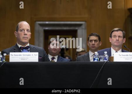 Washington DC, USA. 3. Dezember, 2019. David Hale, Staatssekretär für politische Angelegenheiten, und Christopher Ford, Stellvertretender Sekretär für Internationale Sicherheit und Nichtverbreitung, bezeugen vor dem Senat der Vereinigten Staaten Ausschuss für auswärtige Beziehungen an der U.S. Capitol in Washington, DC, USA, am Dienstag, 3. Dezember 2019. Credit: Stefani Reynolds/CNP/ZUMA Draht/Alamy leben Nachrichten Stockfoto