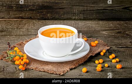 Tee Sanddorn Beeren Stockfoto