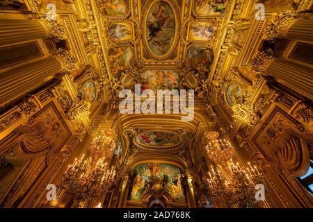 Eine Innenansicht der Opéra de Paris, Palais Garnier. Es war von 1861 bis 1875 für die Pariser Oper gebaut. Stockfoto