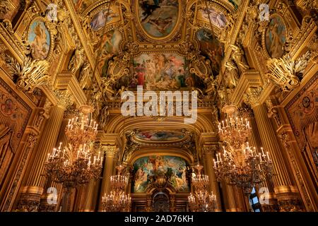Eine Innenansicht der Opéra de Paris, Palais Garnier. Es war von 1861 bis 1875 für die Pariser Oper gebaut. Stockfoto