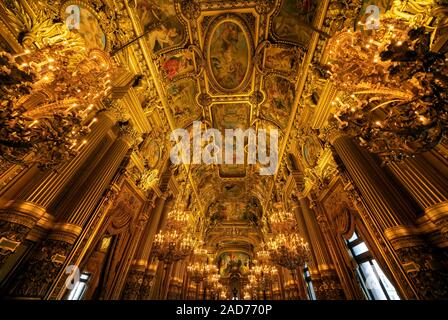 Eine Innenansicht der Opéra de Paris, Palais Garnier. Es war von 1861 bis 1875 für die Pariser Oper gebaut. Stockfoto