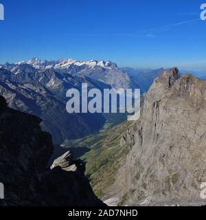 Morgen Sommer in der Schweiz. Blick vom Titlis. Stockfoto