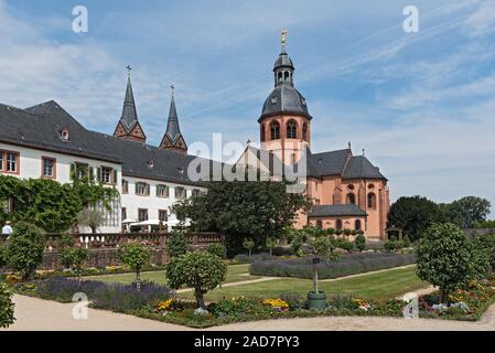 Altes Kloster Seligenstadt, historischen barocken Basilika St. Marcellinus und Petrus Stockfoto