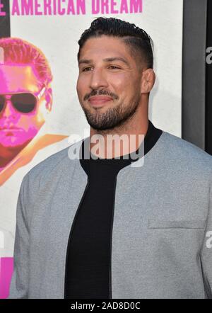 LOS ANGELES, Ca. 15. August 2016: Mixed Martial Artist Brendan Schaub an der Los Angeles Premiere von 'Krieg Hunde' an der TCL Chinese Theater, Hollywood. © 2016 Paul Smith/Featureflash Stockfoto