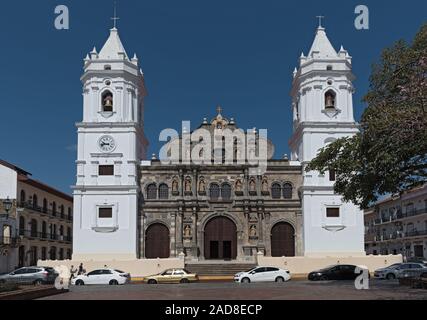 Kathedrale Basilica Metropolitana de Santa Maria la antigua sal Felipe in der Altstadt von Panama viej Stockfoto