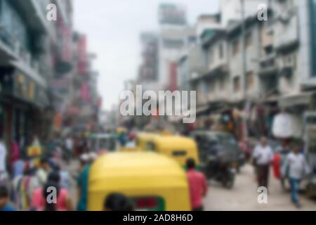 Menschen sind starke Anonyme verwischt. Asiatische Straßen mit Motorrad Verkehrschaos Stockfoto
