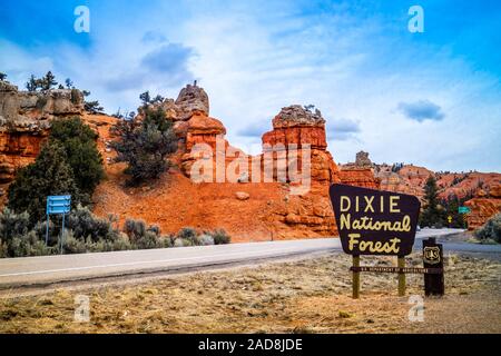 Eine Einfahrt zu Red Canyon Dixie National Forest, Stockfoto