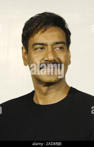 Kolkata, Indien. 03 Dez, 2019. Flim Schauspieler Ajay Devgan während des promotoion Seines Kommens film Tanhaji die unbesungenen Warior in Kalkutta. (Foto durch Saikat Paul/Pacific Press) Quelle: Pacific Press Agency/Alamy leben Nachrichten Stockfoto