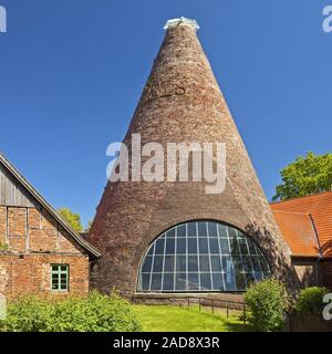 Glas Kegel der Glashütte Gernheim, Industrial Museum, Petershagen, Deutschland, Europa Stockfoto