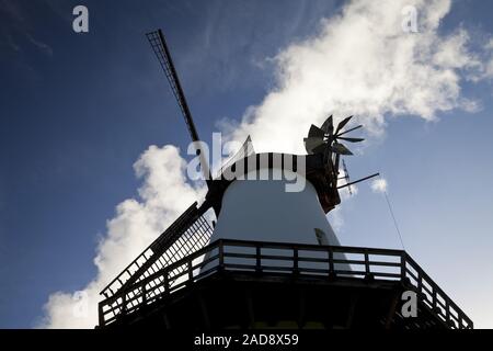 Wind- und Wassermühle von 1876, Petershagen Lahde, Nordrhein-Westfalen, Deutschland, Europa Stockfoto