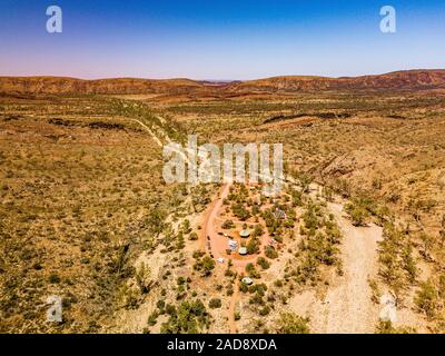 Ellery Creek Big Hole und Umgebung in die West MacDonnell Ranges in den entlegenen nördlichen Gebiet der Zentral Australien Stockfoto