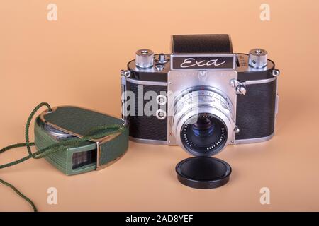 Alte deutsche Kamera EXA. 1961 Release und Licht. Stockfoto