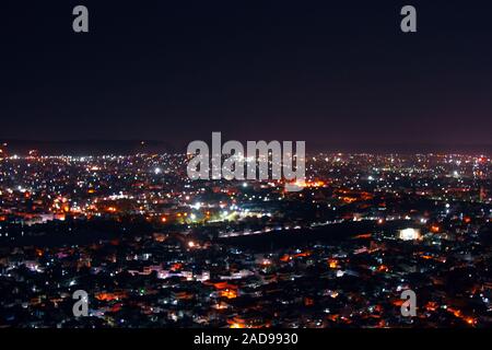 Eine Nacht Luftbild von Udaipur City Stockfoto