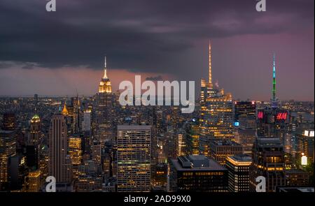 Skyline von New York als vom Rockefeller Center (Rock), NYC gesehen Stockfoto