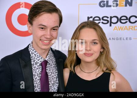 BEVERLY HILLS, Ca. Oktober 21, 2016: Schauspieler Hayden Byerly & Schauspielerin Alyssa Jirrels an den 2016 GLSEN Respekt Auszeichnungen ehren Führer im Kampf gegen Mobbing und Diskriminierung in Schulen, an Beverly Wilshire Hotel. © 2016 Paul Smith/Featureflash Stockfoto