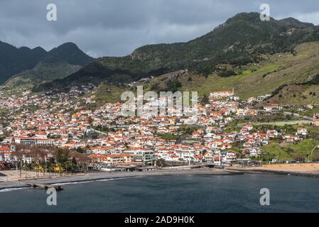 Küstenstadt, Machico, Ostküste, Madeira, Portugal, Europa Stockfoto