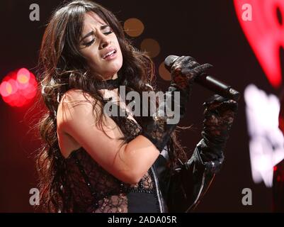 DALLAS, Texas - Dezember 03: Camila Cabello führt auf der Bühne während 106,1 KISS FM Jingle Ball 2019 bei Dickies Arena am 03 Dezember, 2019 in Dallas, Texas. Foto: Trish Badger/imageSPACE/MediaPunch Credit: MediaPunch Inc/Alamy leben Nachrichten Stockfoto