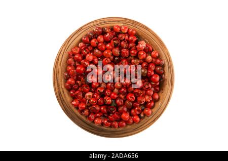 Red Pepper in einem Ton Cup zu isolieren. Blick von oben. Gewürz zu isolieren. Trockene Gewürze. Stockfoto