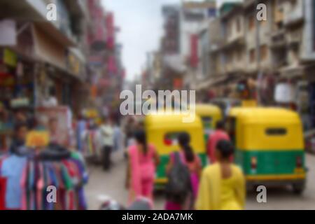 Menschen sind starke Anonyme verwischt. Asiatische Straßen mit Motorrad Verkehrschaos Stockfoto