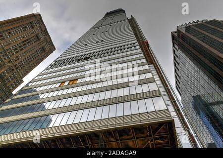 New York City - August 17, 2019: Ein Vanderbilt Wolkenkratzer im Bau in New York City. Stockfoto