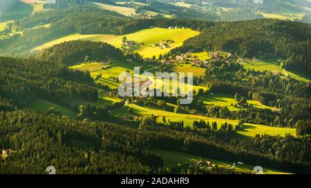 Blick von Shockl Berg in Graz. Touristen vor Ort in Graz. Stockfoto