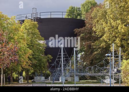 Himmelmanntrichter und Forum, Kette Forge Museum, Froendenberg, Ruhrgebiet, Deutschland, Europa Stockfoto