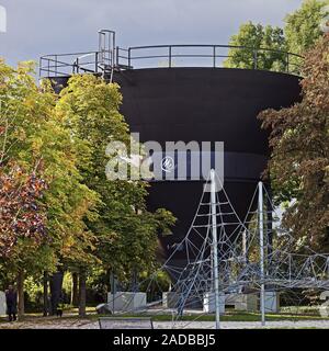 Himmelmanntrichter und Forum, Kette Forge Museum, Froendenberg, Ruhrgebiet, Deutschland, Europa Stockfoto