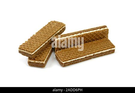 Gestapelte chocolate Wafer isoliert auf weißem Hintergrund Stockfoto