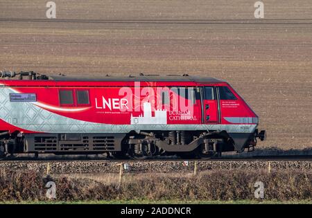 Durham Cathedral Lackierung 225 HST-Zug auf der East Coast Mainline in der Nähe von Retford Stockfoto