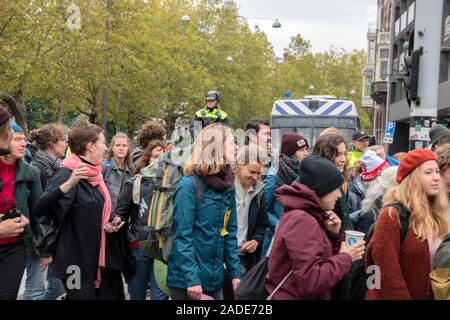 Tag 1 Demonstranten verlassen das Klima Demonstration Vom Aussterben Rebellion Gruppe in Amsterdam Die Niederlande 2019 Stockfoto
