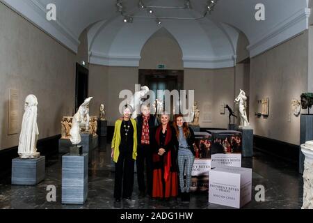 Madrid, Spanien. 04 Dez, 2019. Jeremy Irons besucht "Pintores y Reyes del Prado' Pressekonferenz im Museum El Prado in Madrid, Spanien, 04. Dezember 2019. Credit: Jimmy Olsen/Medien Punch *** Keine Spanien***/Alamy leben Nachrichten Stockfoto