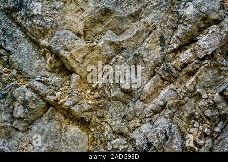 Shattered Kalkstein und mineralischen Ader bleibt in einem Steinbruch in der Nähe von Moos Harken Bradwell, Peak District Stockfoto