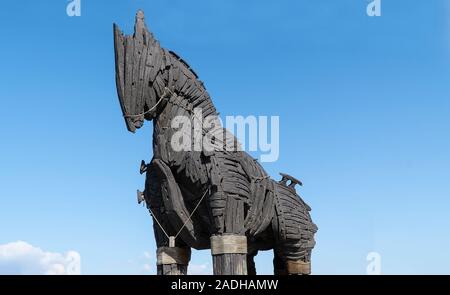 Trojanisches Pferd in Canakkale. Hölzerne Pferd ist aus Troja Film und wurde in der Stadt Canakkale gespendet. Stockfoto