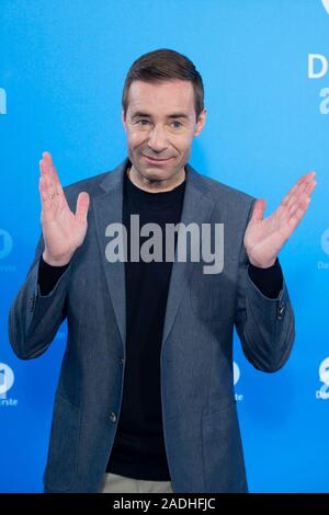 Hamburg, Deutschland. 03 Dez, 2019. Kai Pflaume, Moderator, Porträt, Porträt, Portrait, 7/8-Einzelbild, einzigen Motiv, Jahrespressekonferenz der ARD, Programm Presse Konferenz, in Hamburg am 03.12.2019, | Verwendung der weltweiten Kredit: dpa/Alamy leben Nachrichten Stockfoto