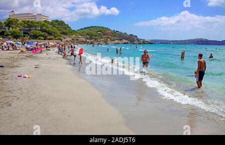 Baden Strand in Paguera, Mallorca, Balearen, Spanien Stockfoto