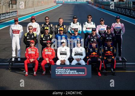 (Oben L bis R) Kimi Räikkönen aus Finnland, Antonio Giovinazzi von Italien, Romain Grosjean von Frankreich, Kevin Magnussen von Dänemark, Robert Kubica aus Polen, George Russell von Großbritannien, Sergio Perez von Mexiko, Lance Schlendern von Kanada, (Mitte L bis R), Nico Hulkenberg von Deutschland, Daniel Ricciardo von Australien, Carlos Sainz aus Spanien, Lando Norris von Großbritannien, Pierre Gasly von Frankreich, Daniil Kvyat von Russland, (L, R), Charles Leclerc von Frankreich, Sebastian Vettel, Lewis Hamilton Großbritannien, Valtteri Bottas von Finnland, Max Verstappen der Niederlande und Alexander Albon von Thailand dr Stockfoto