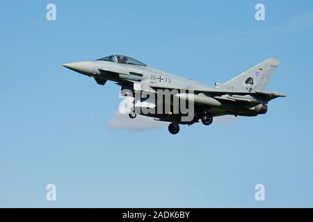 Eurofighter Typhoon 30 +73 von TLG 73 Deutsche Luftwaffe, in Laage, bei Ausübung an RAF Coningsby, Lincolnshire am 13. September 2018 gesehen. Stockfoto