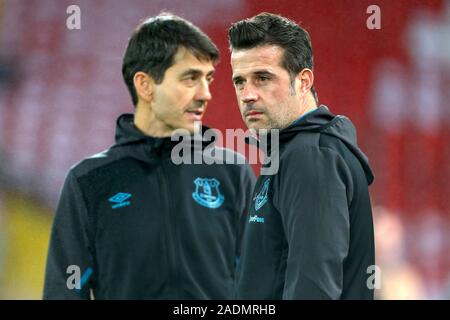 Everton manager Marco Silva (rechts) während der Premier League Match in Liverpool, Liverpool. Stockfoto